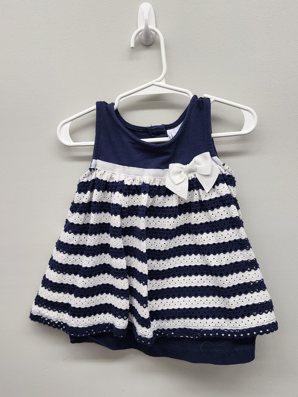 Jillian’s Closet Baby Girl Navy White Eyelet Dress 12M Bow